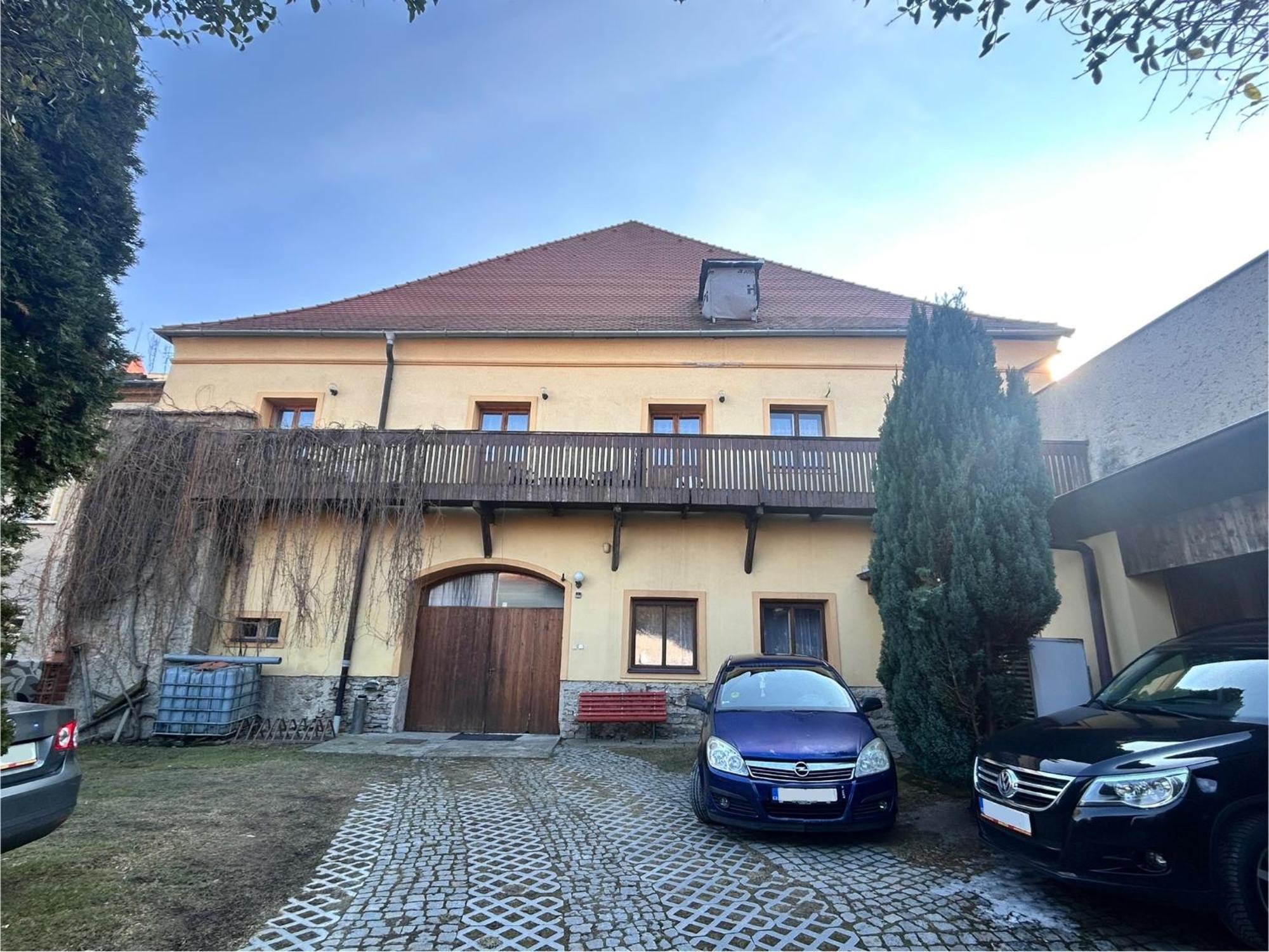 Restaurace A Penzion Podloubi Opočno Екстериор снимка